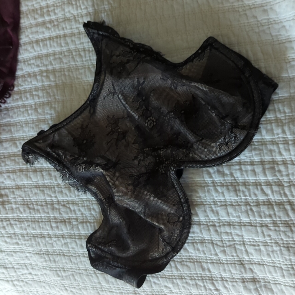Victoria's Secret Very Sexy Lace Bralette